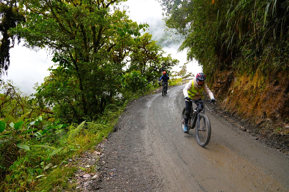 biking to manu