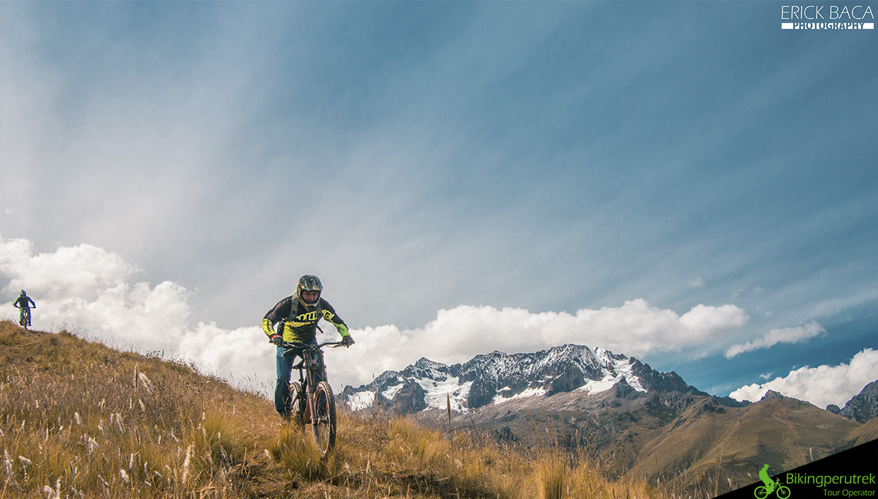 A day of downhill in the Sacred Valley - Biking Peru Trek